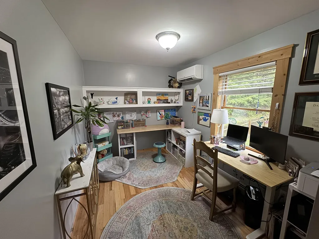 336 Locust Street Hartford VT 05088