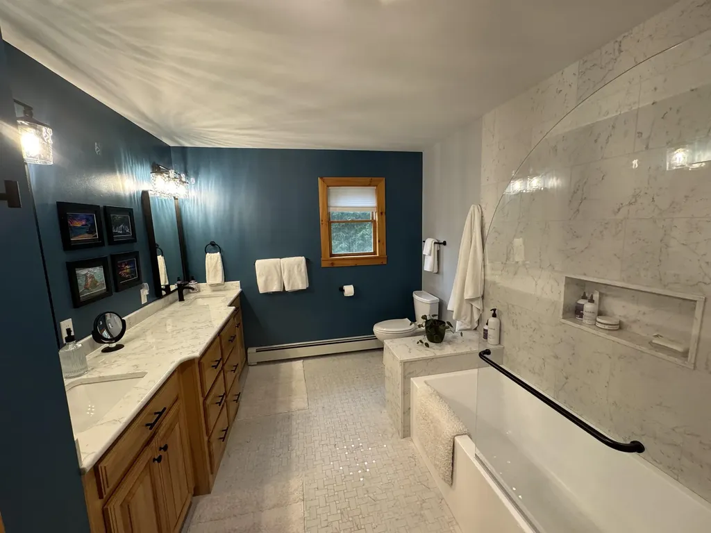 336 Locust Street Hartford VT 05088