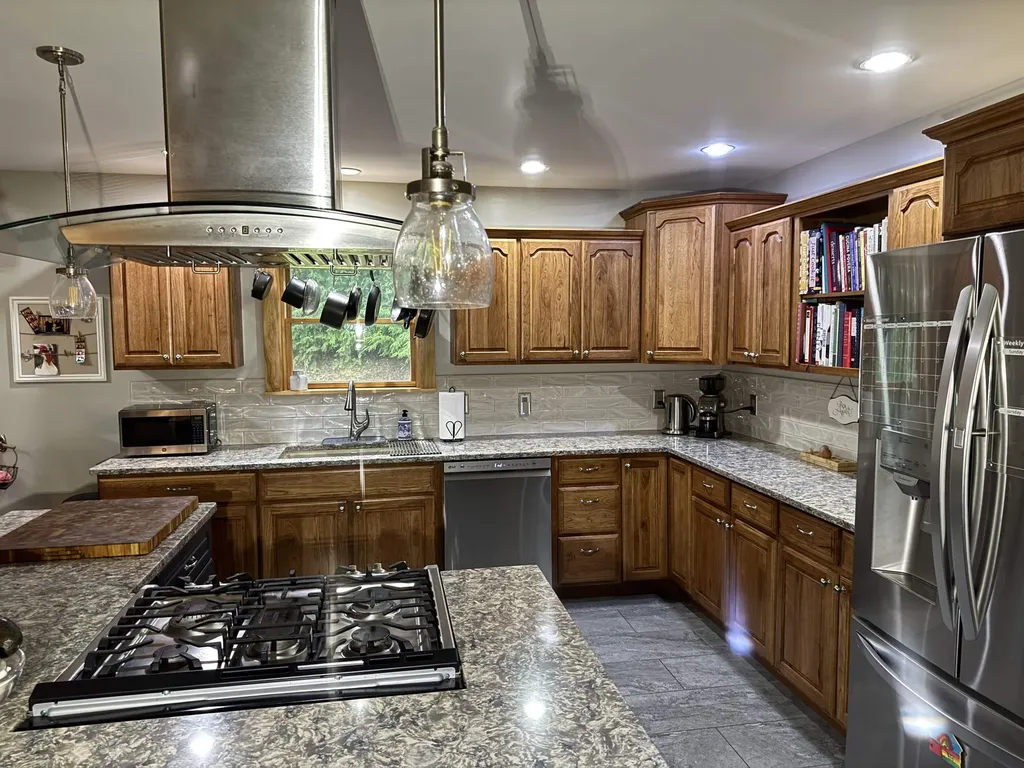 336 Locust Street Hartford VT 05088