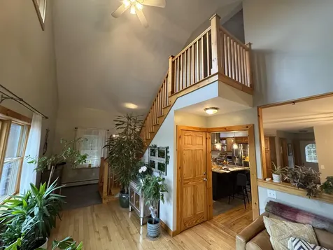 336 Locust Street Hartford VT 05088