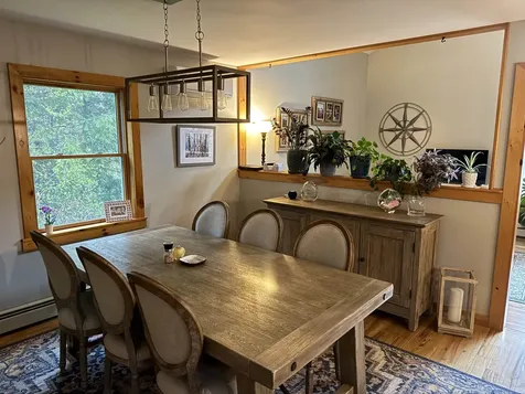 336 Locust Street Hartford VT 05088