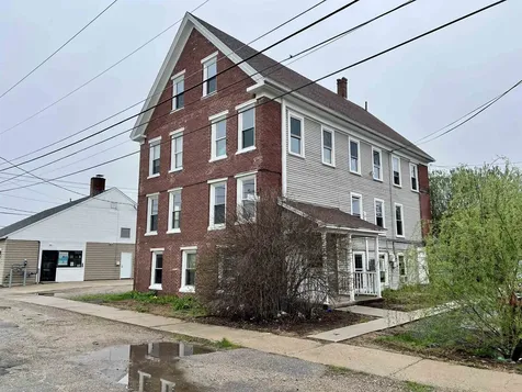 2 Leonard Street Rochester NH 03867