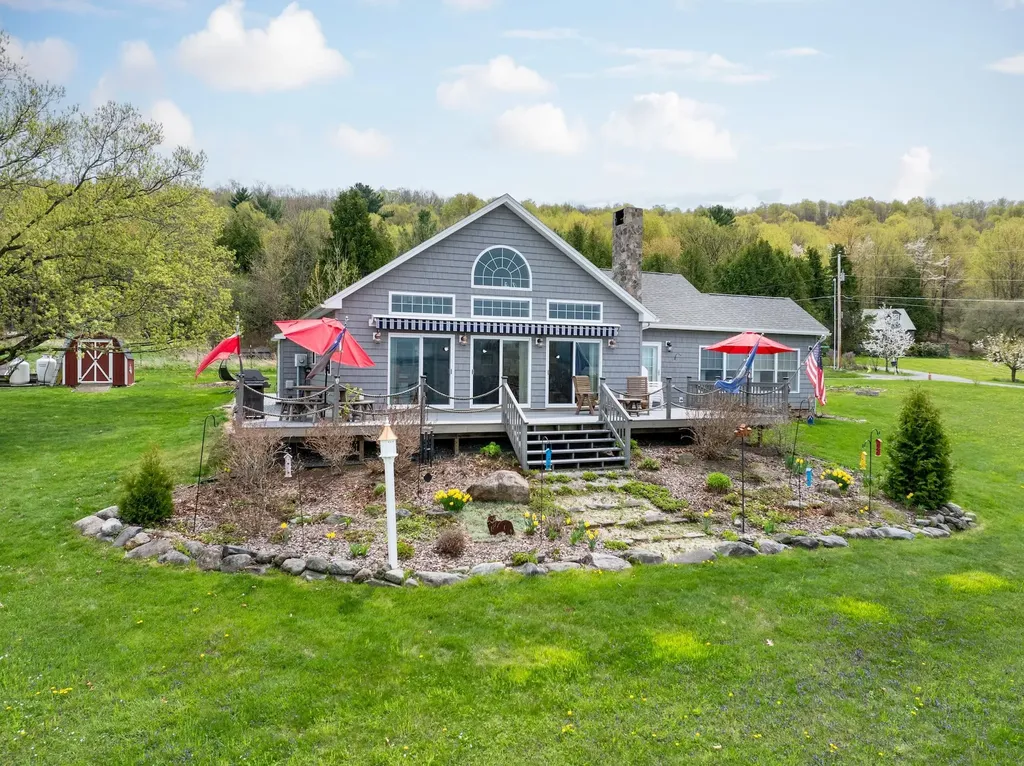 61 Sweeney Farm North Road Georgia VT 05478