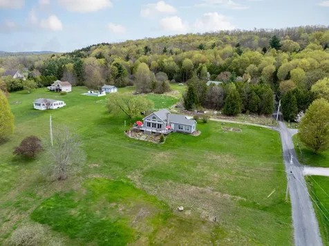 61 Sweeney Farm North Road Georgia VT 05478