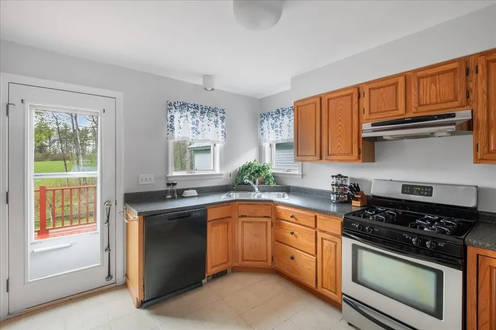 13 Stonegate Drive Middlebury VT 05753