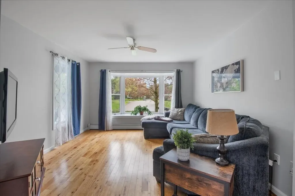 13 Stonegate Drive Middlebury VT 05753