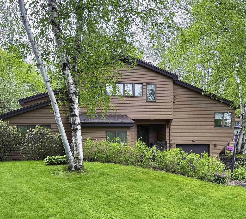 3755 Quechee Main Street Hartford VT 05059