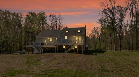 5 Quinlan Farm Road Raymond NH 03077