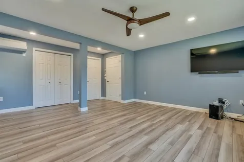 5 Quinlan Farm Road Raymond NH 03077