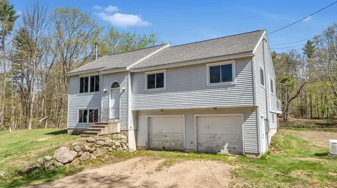 5 Quinlan Farm Road Raymond NH 03077