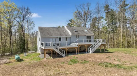 5 Quinlan Farm Road Raymond NH 03077