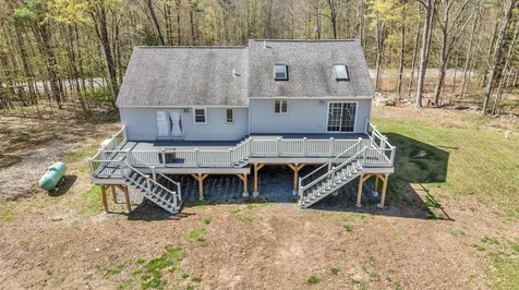 5 Quinlan Farm Road Raymond NH 03077