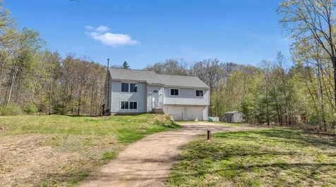 5 Quinlan Farm Road Raymond NH 03077