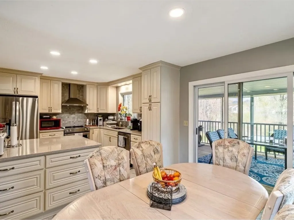 33 Rosewood Lane Essex Junction VT 05452