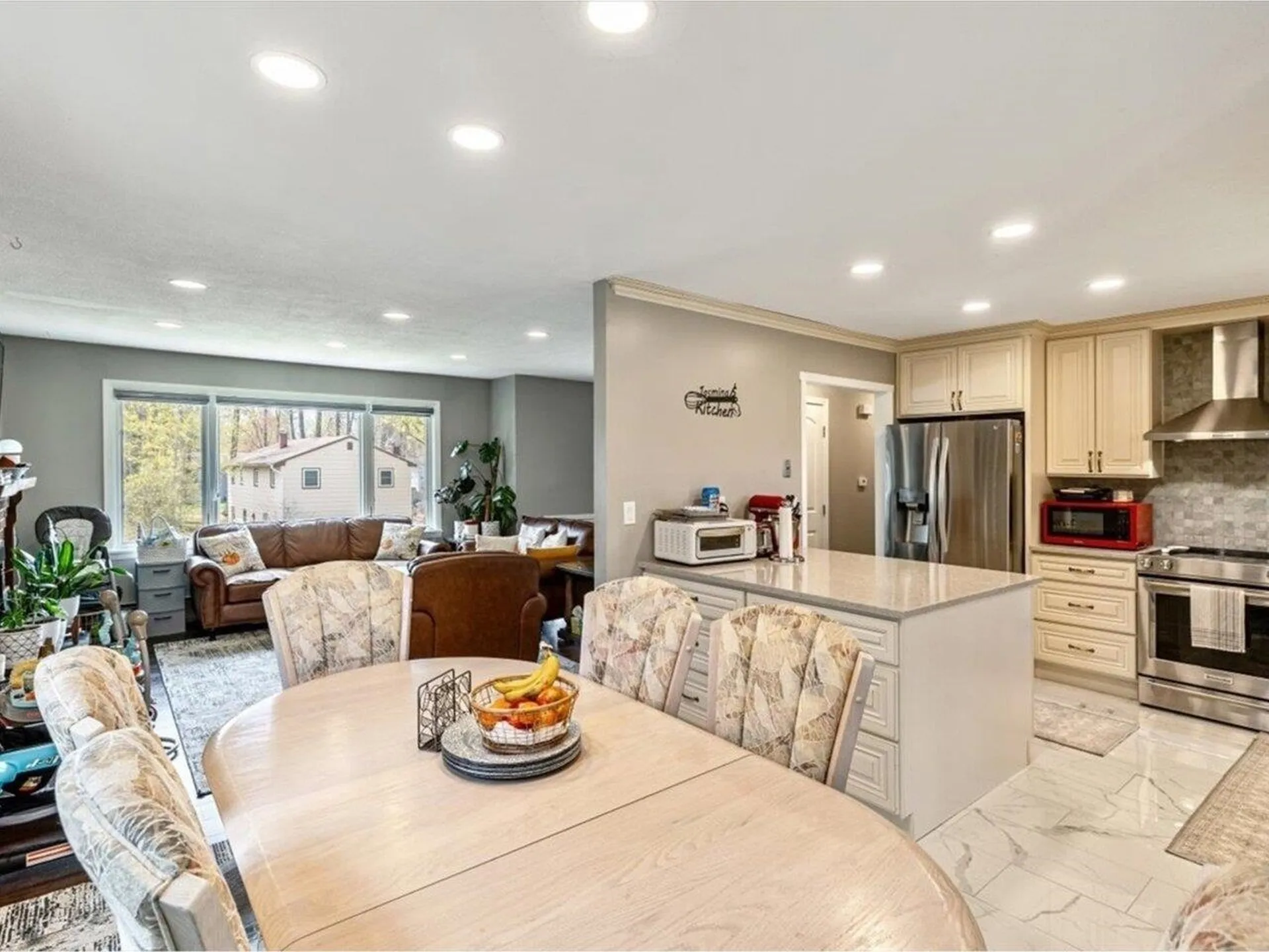 33 Rosewood Lane Essex Junction VT 05452