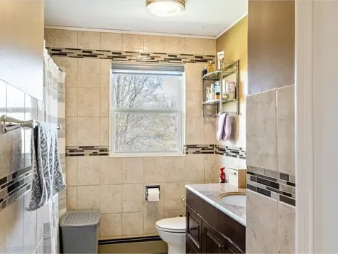 33 Rosewood Lane Essex Junction VT 05452