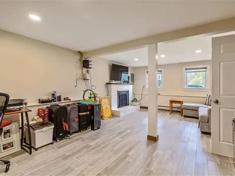 33 Rosewood Lane Essex Junction VT 05452