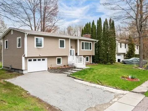 33 Rosewood Lane Essex Junction VT 05452