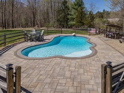 246 Pickpocket Road Brentwood NH 03833