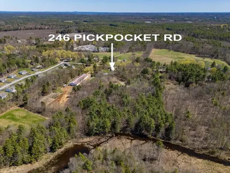 246 Pickpocket Road Brentwood NH 03833