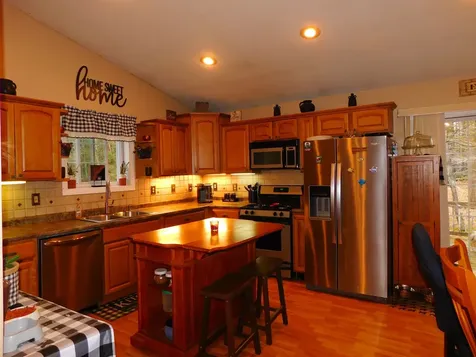 218 Deboer Lane Wakefield NH 03872