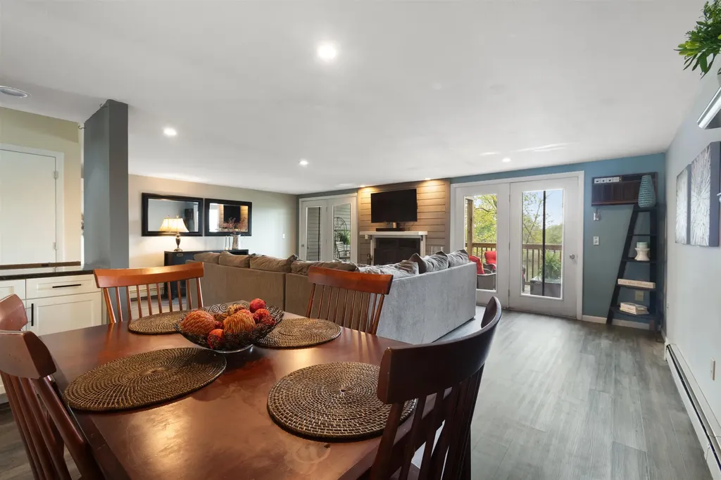 21 Pondview Drive Merrimack NH 03054