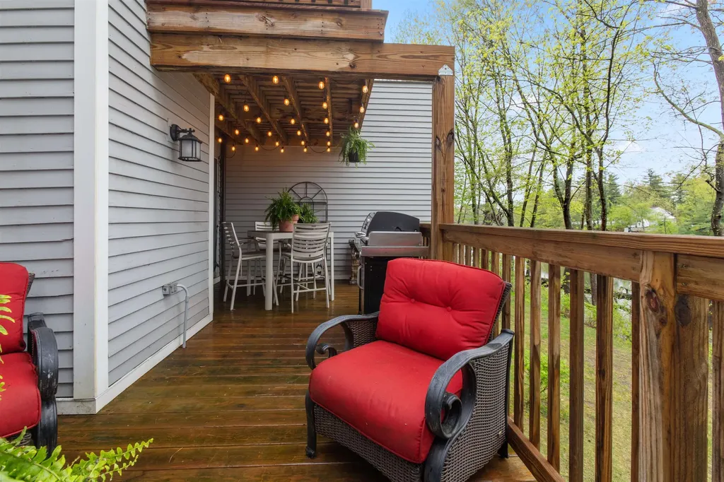 21 Pondview Drive Merrimack NH 03054