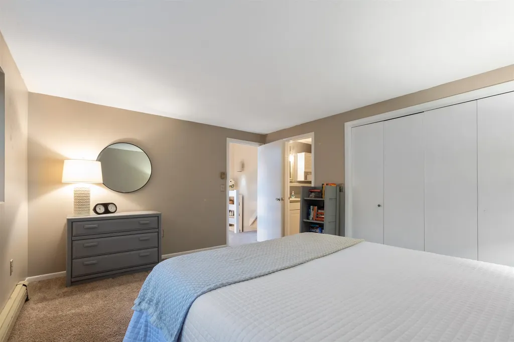 21 Pondview Drive Merrimack NH 03054