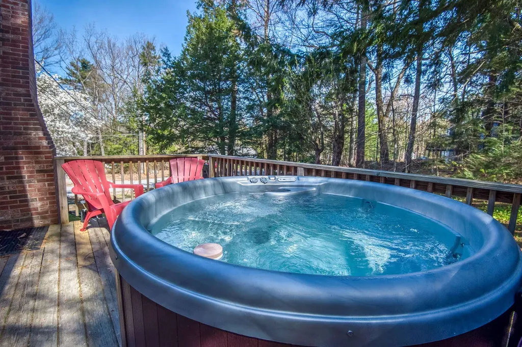 76 Merrill Drive Conway NH 03860