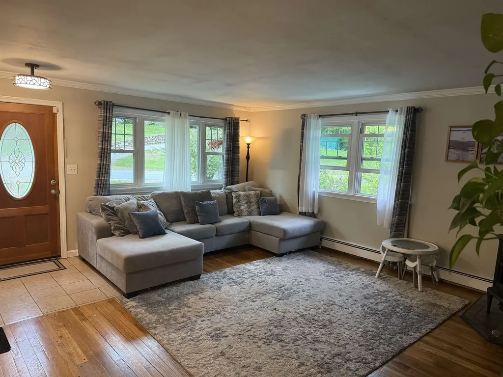 320 Queen Street Boscawen NH 03303