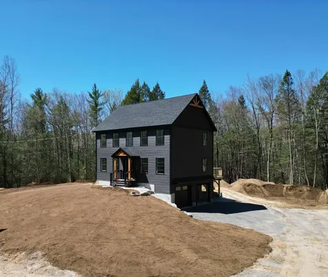 16 Meindl Road Raymond NH 03077
