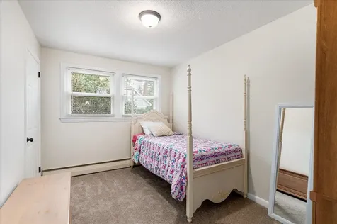 6 Davies Street Bedford NH 03110