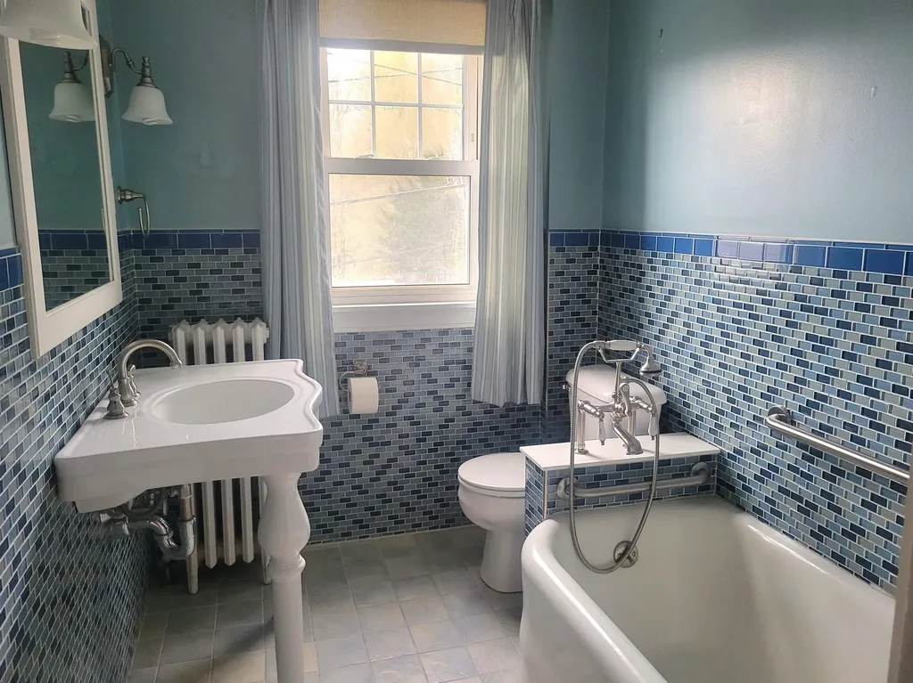 437 2nd Avenue Berlin NH 03570