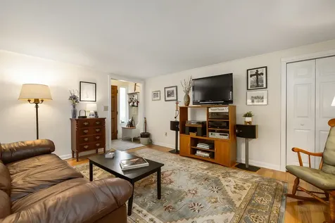 70 Crescent Way Portsmouth NH 03801