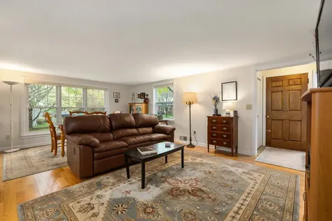 70 Crescent Way Portsmouth NH 03801