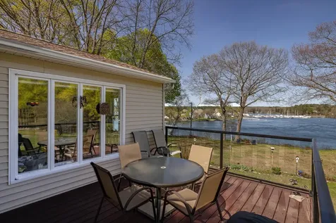 70 Crescent Way Portsmouth NH 03801