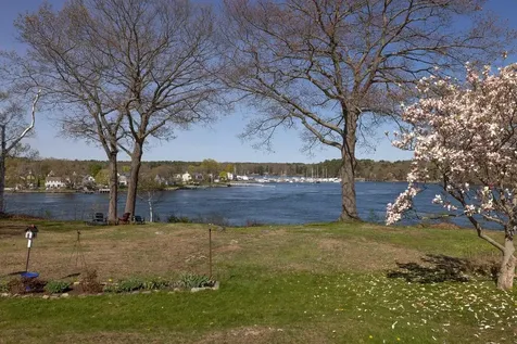 70 Crescent Way Portsmouth NH 03801