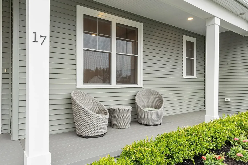 17 Craftsman Lane Nashua NH 03062