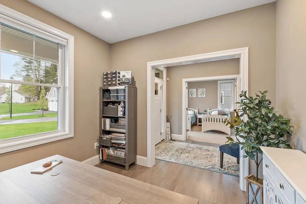 17 Craftsman Lane Nashua NH 03062