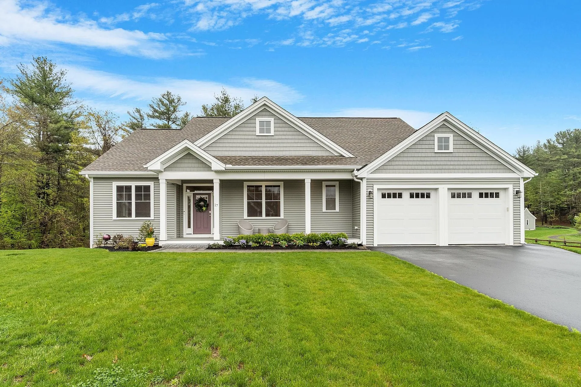 17 Craftsman Lane Nashua NH 03062