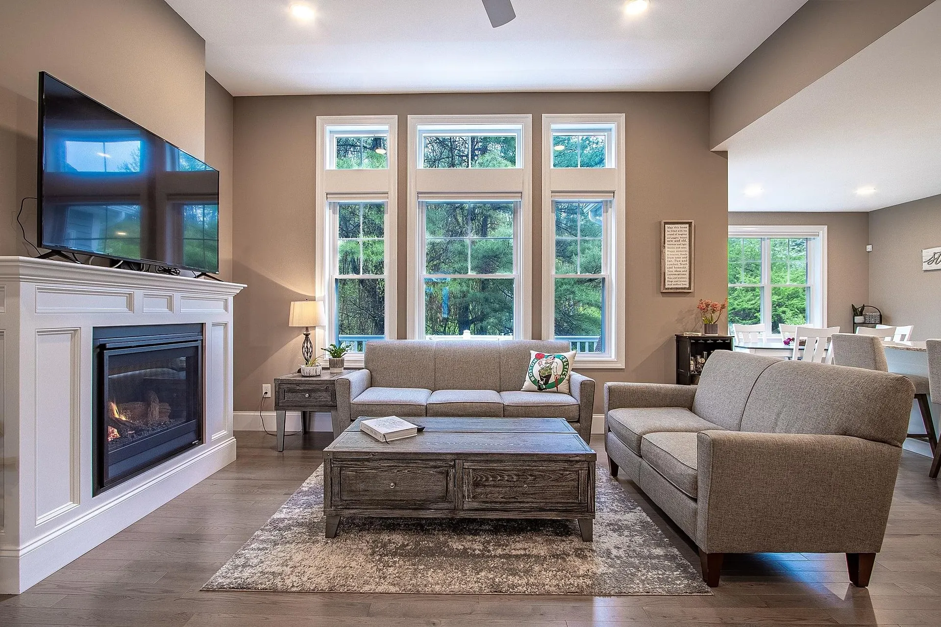 17 Craftsman Lane Nashua NH 03062