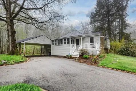393 Chester Street Chester NH 03036