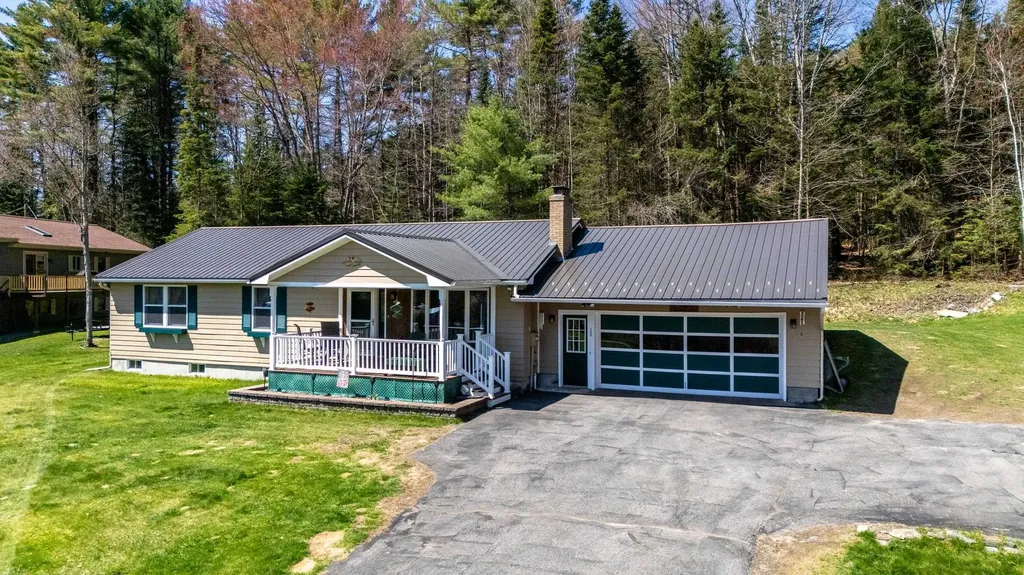 15 Garys Drive Littleton NH 03561