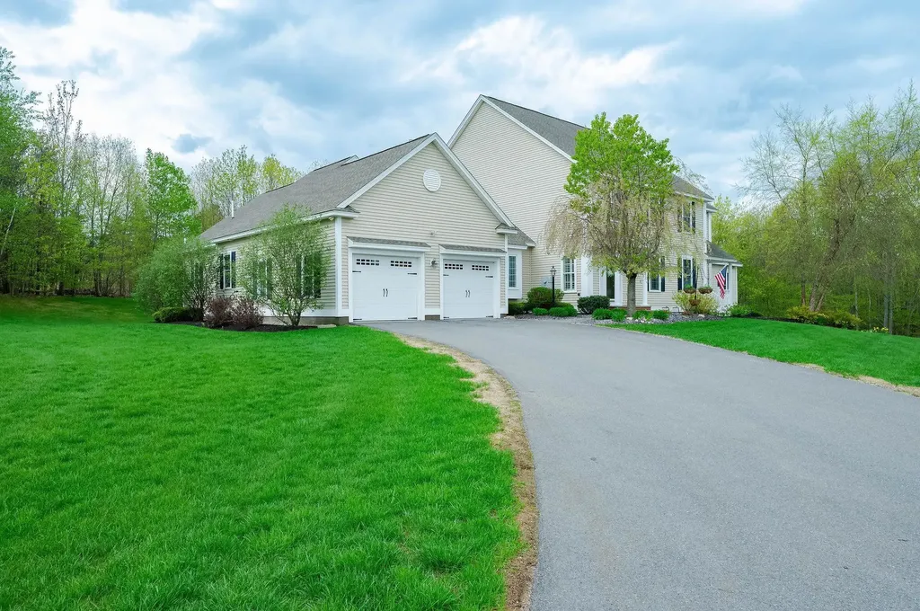 55 Granite Lane Chester NH 03036