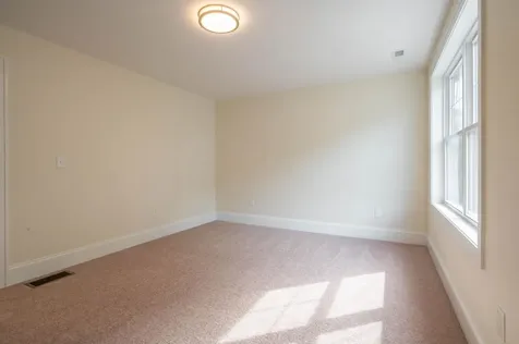 1 Doucet Avenue Nashua NH 03062