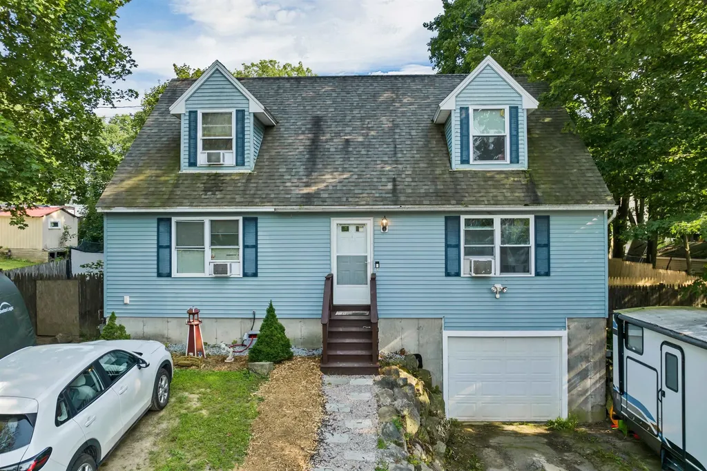 57 Oak Street Franklin NH 03235