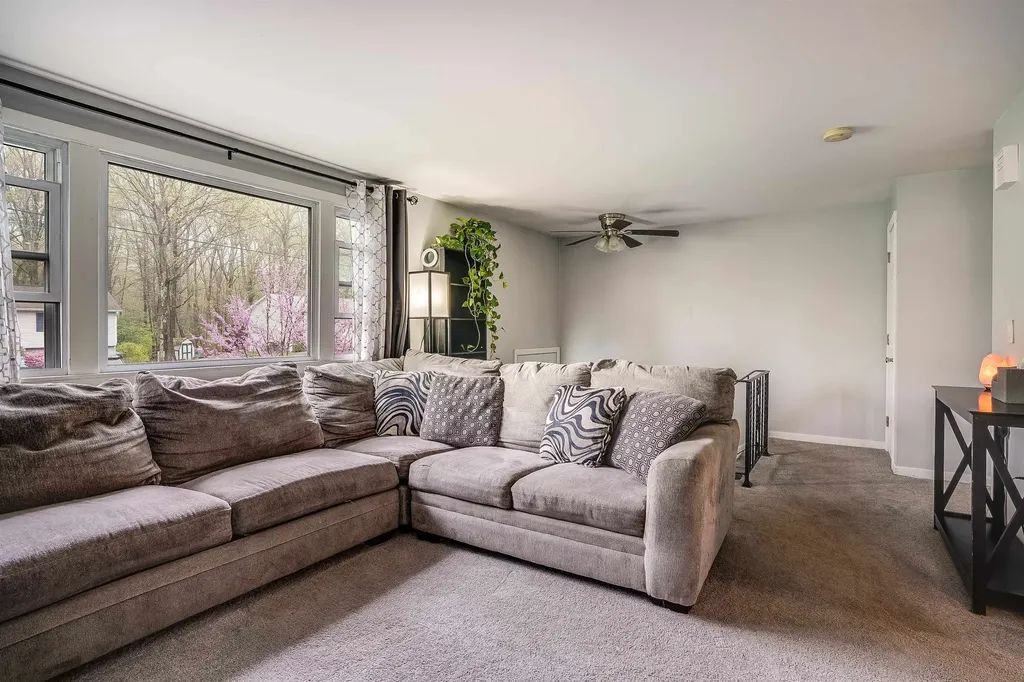 15 Derryfield Road Derry NH 03038