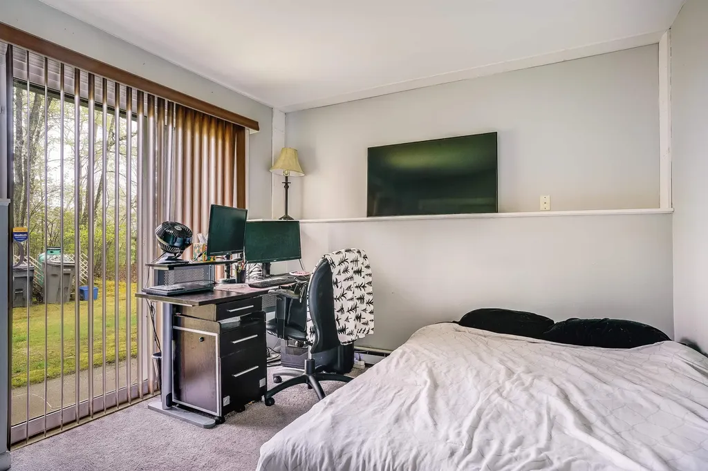 15 Derryfield Road Derry NH 03038