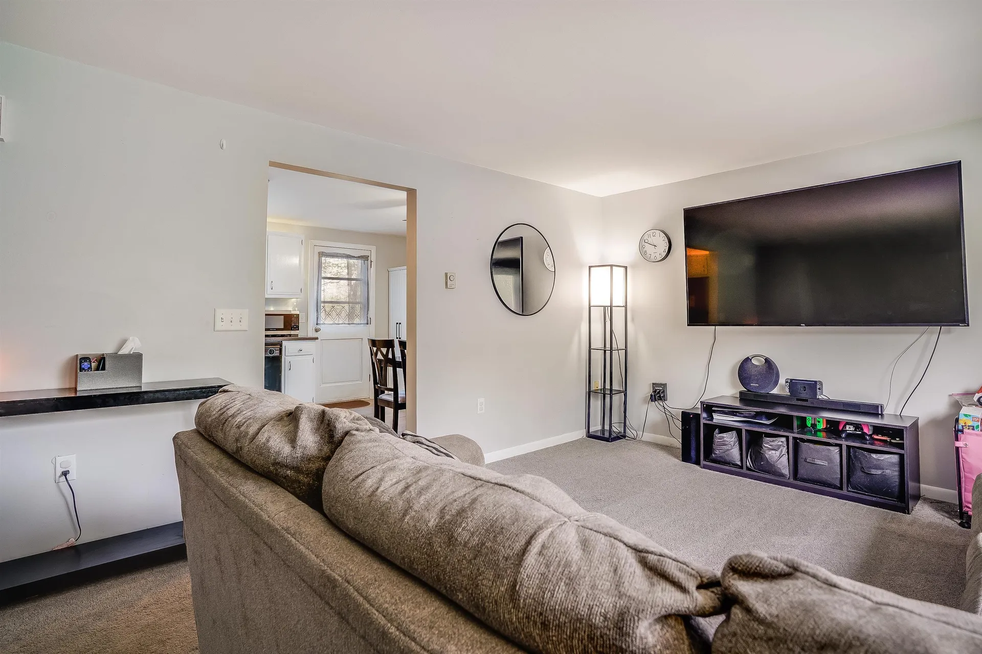 15 Derryfield Road Derry NH 03038