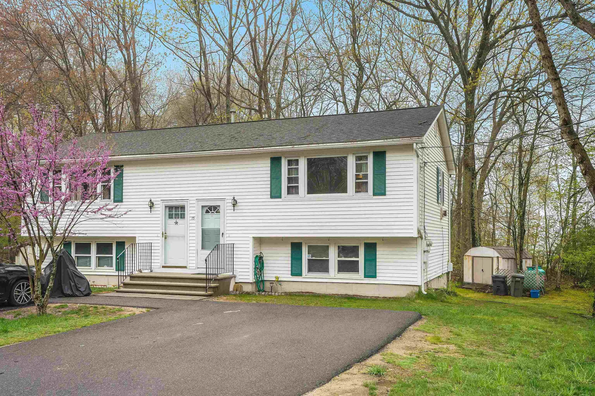 15 Derryfield Road Derry NH 03038